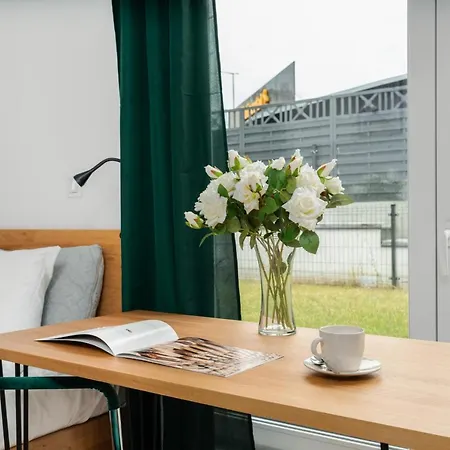 Apartman With Garden Dmowskiego 81 By Renters