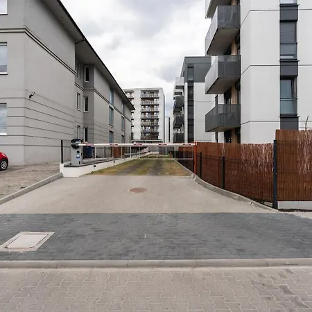 Apartman With Garden Dmowskiego 81 By Renters *