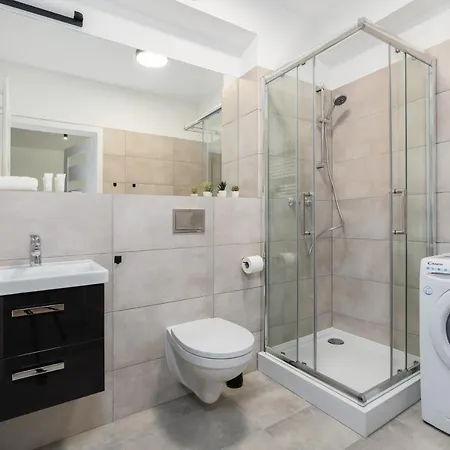 Apartman With Garden Dmowskiego 81 By Renters *