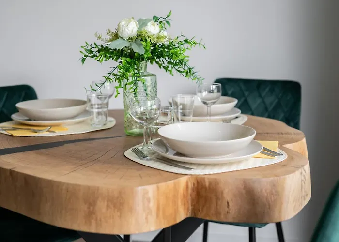 With Garden Dmowskiego 81 By Renters *