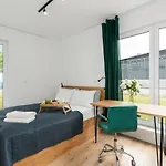With Garden Dmowskiego 81 By Renters * Πόζναν
